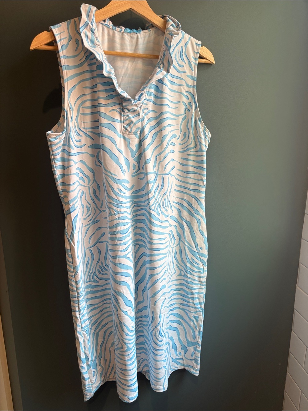 J. McLaughlin Light Blue and White Patterned Dress, XL